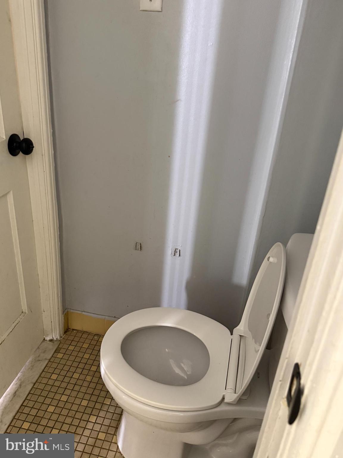 557 Wiltshire Road Upper Darby, PA 19082 - Photo 8 of 27 a bathroom with a sink and toilet