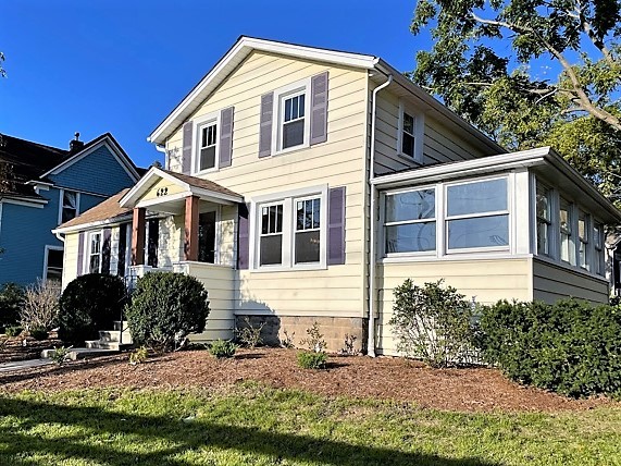 622 Riverside Avenue St. Charles, IL 60174 - Photo 1 of 24 Gallery Image 1