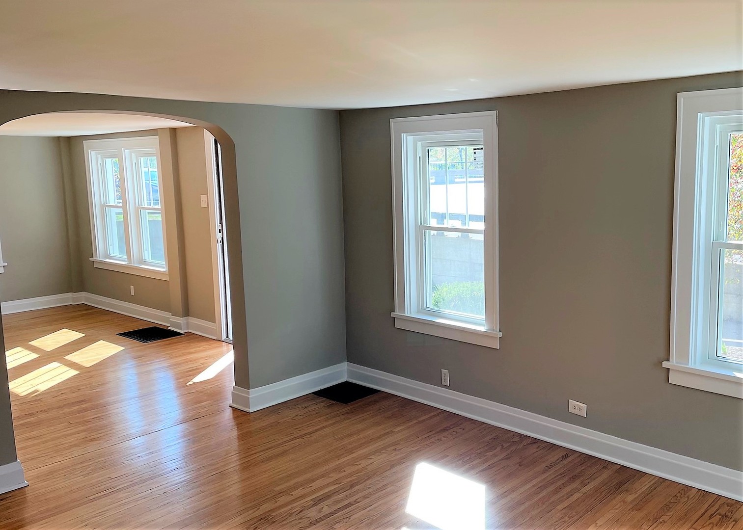 622 Riverside Avenue St. Charles, IL 60174 - Photo 12 of 24 Gallery Image 12