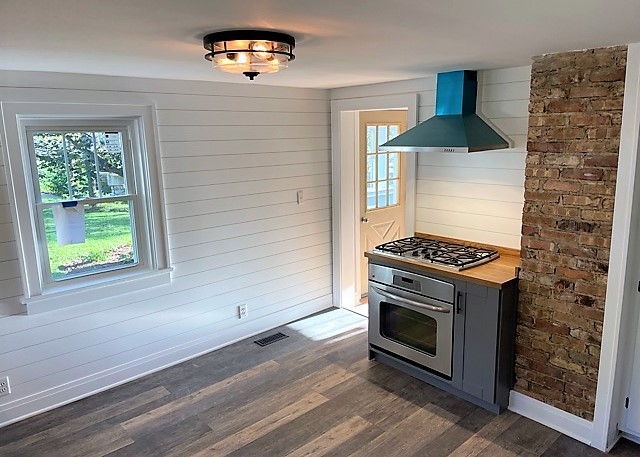 622 Riverside Avenue St. Charles, IL 60174 - Photo 5 of 24 Gallery Image 5