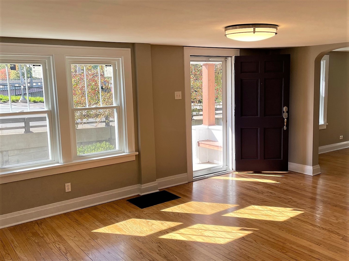622 Riverside Avenue St. Charles, IL 60174 - Photo 8 of 24 Gallery Image 8