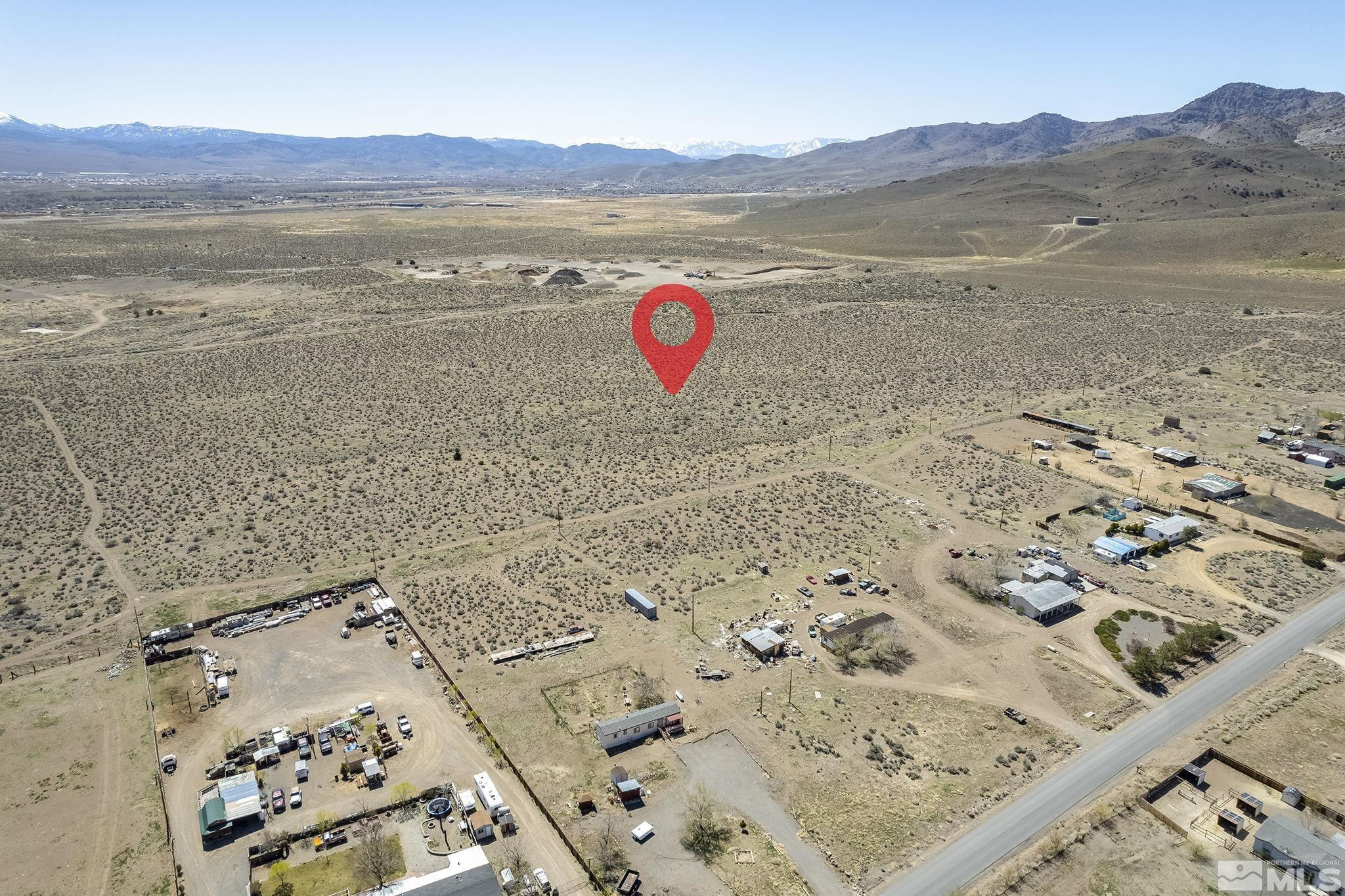 1640104 Parcel Lyon County Dayton, NV 89403 - Photo 4 of 14 a view of city and mountain