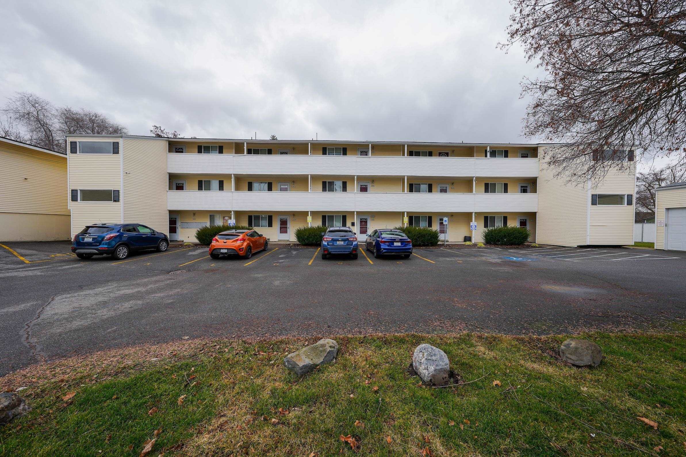 222 North Hutchinson Road, Unit 204 Spokane Valley, WA 99212 - Photo 25 of 33