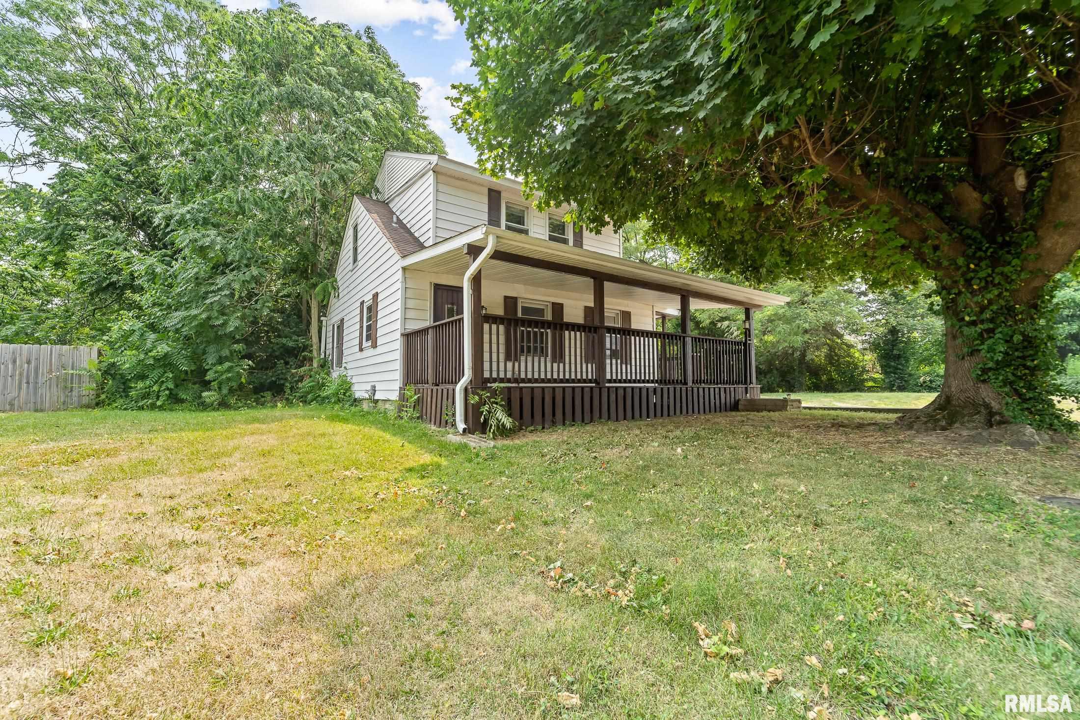 608 North Amos Avenue Springfield, IL 62702 - Photo 2 of 33 Gallery Image 2