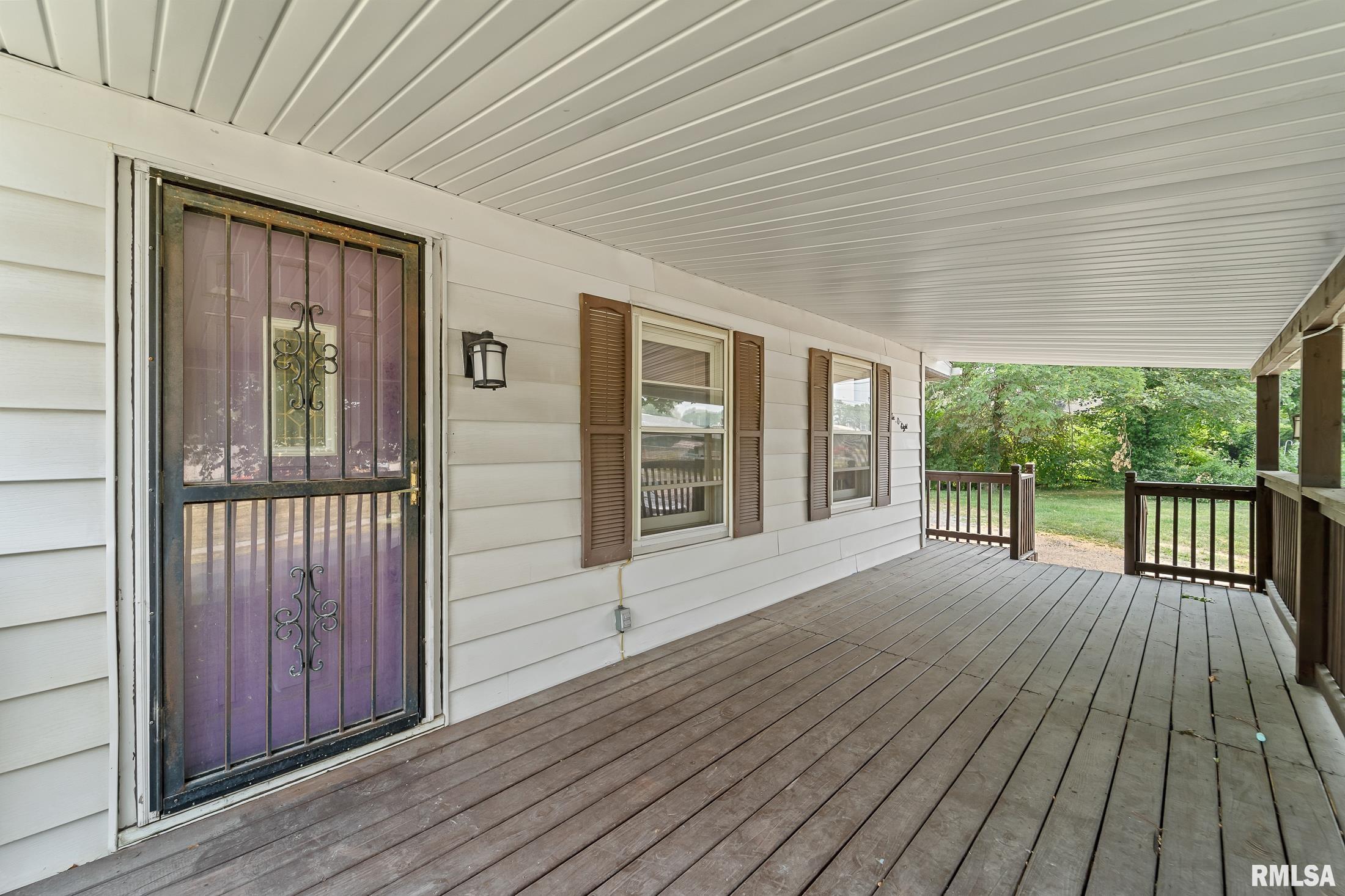 608 North Amos Avenue Springfield, IL 62702 - Photo 3 of 33 Gallery Image 3