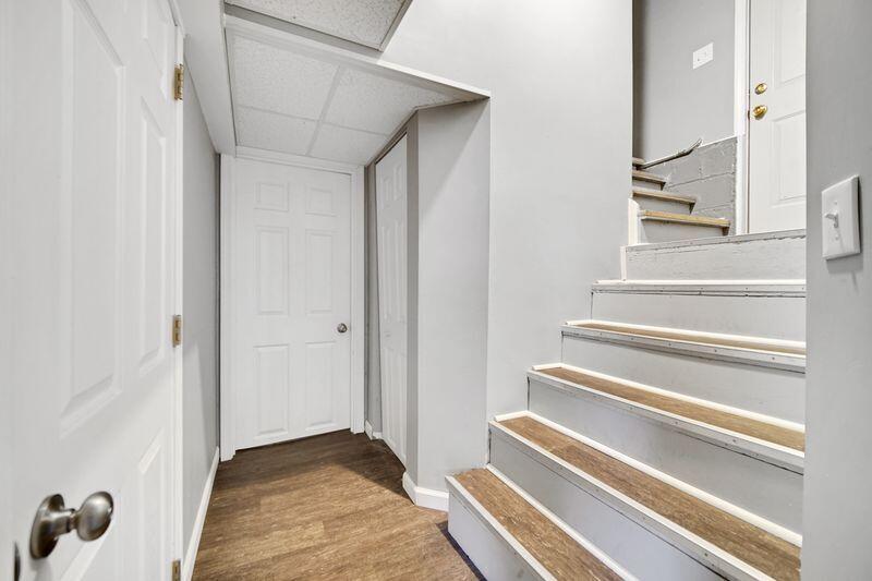 1012 177th Place Hammond, IN 46324 - Photo 18 of 26 a view of entryway