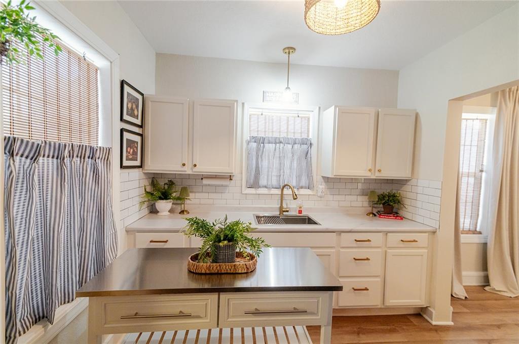 1207 Atchison Street Atchison, KS 66002 - Photo 12 of 31