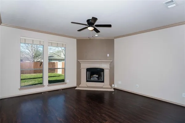 $2,300 | 3224 Stonecrop Trail, Denton, TX 76226