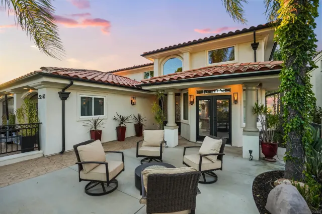 $1,695,000 | 22590 Canyon Lake Drive South, Canyon Lake, CA 92587