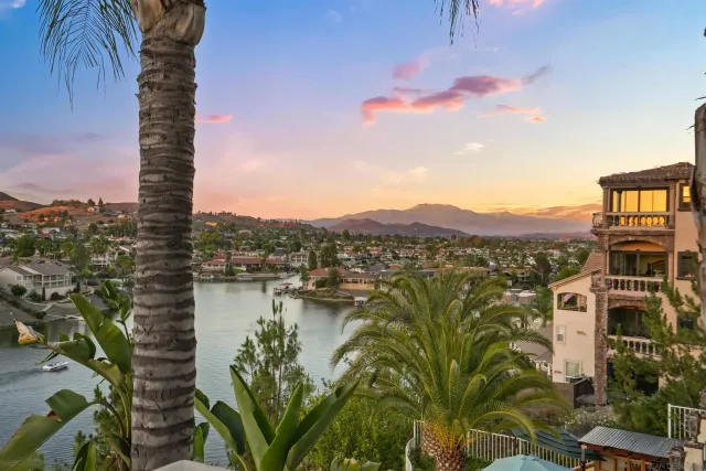 $1,695,000 | 22590 Canyon Lake Drive South, Canyon Lake, CA 92587