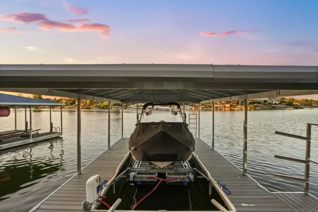 $1,695,000 | 22590 Canyon Lake Drive South, Canyon Lake, CA 92587