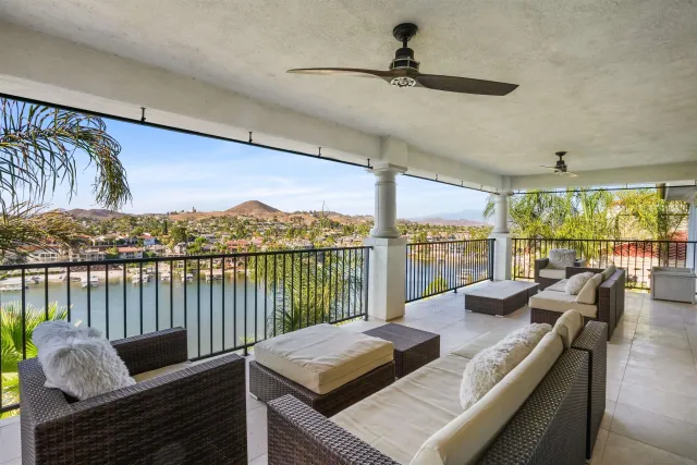 $1,695,000 | 22590 Canyon Lake Drive South, Canyon Lake, CA 92587