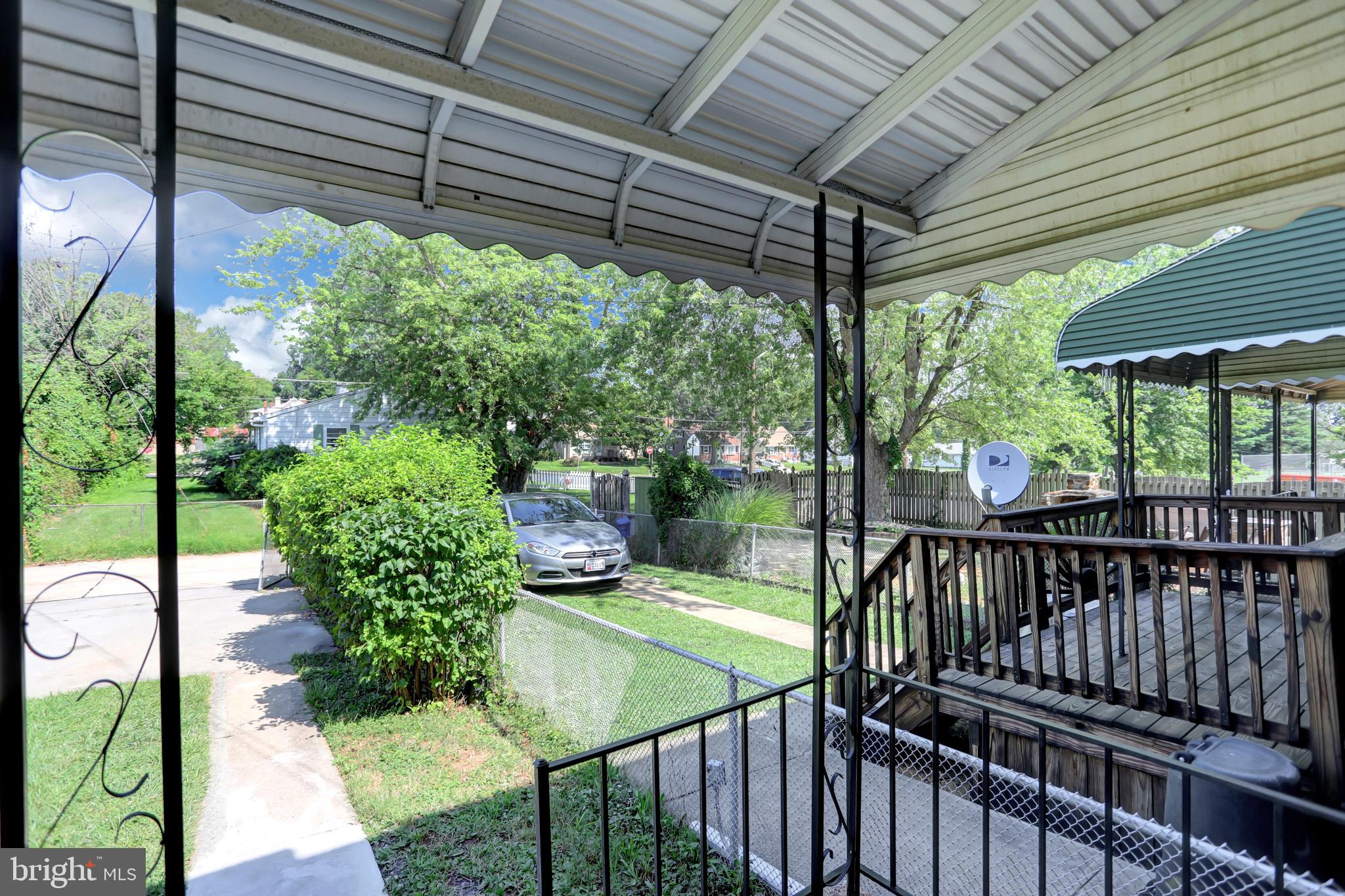 1556 Barrett Road Baltimore, MD 21207 - Photo 11 of 52