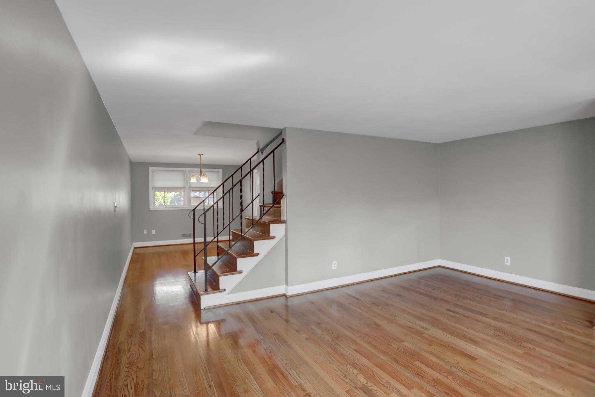 1556 Barrett Road Baltimore, MD 21207 - Photo 19 of 52