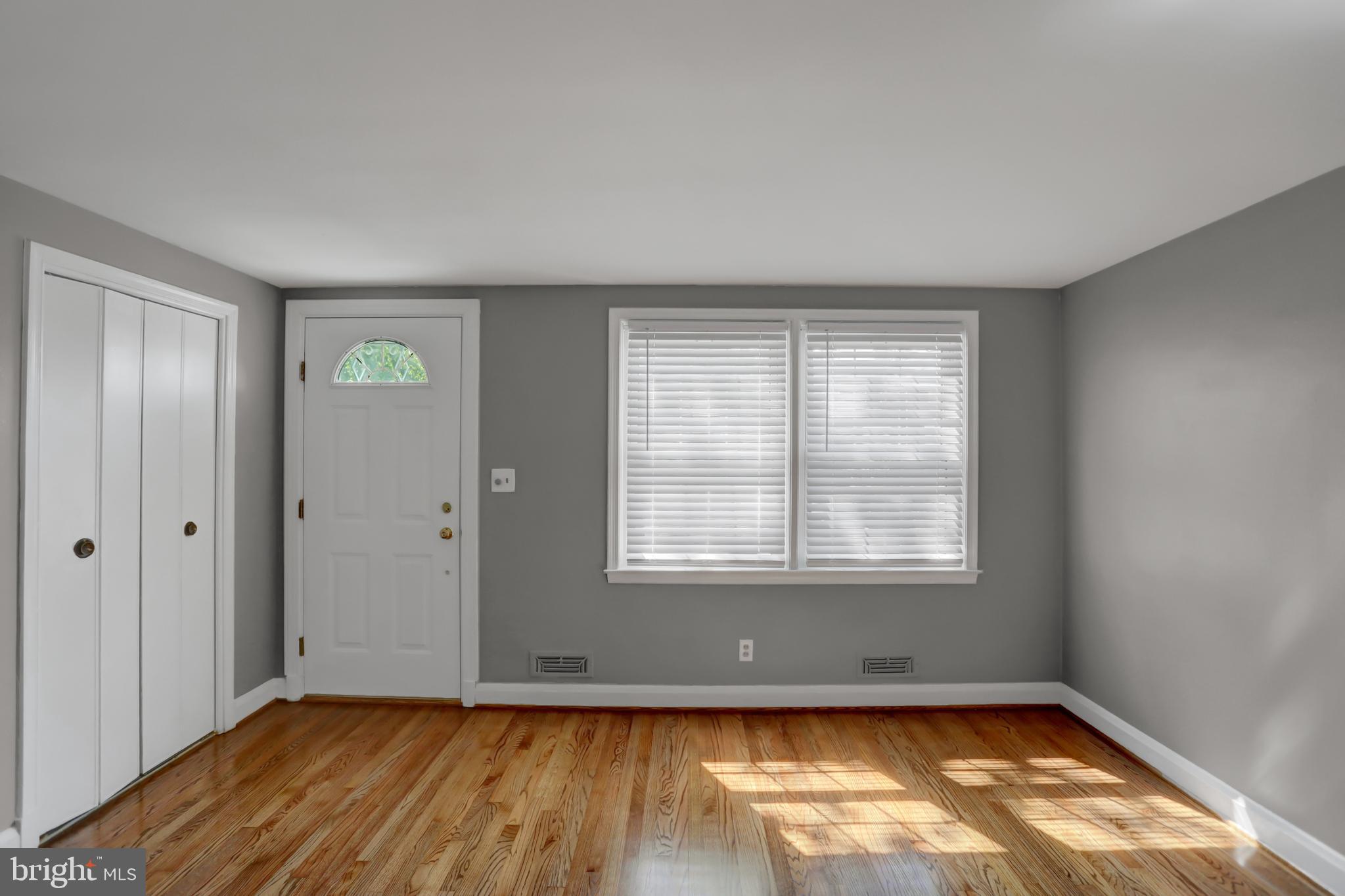 1556 Barrett Road Baltimore, MD 21207 - Photo 22 of 52