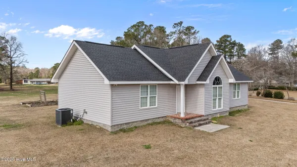 $309,000 | 21 Spring Lane, Whiteville, NC 28472