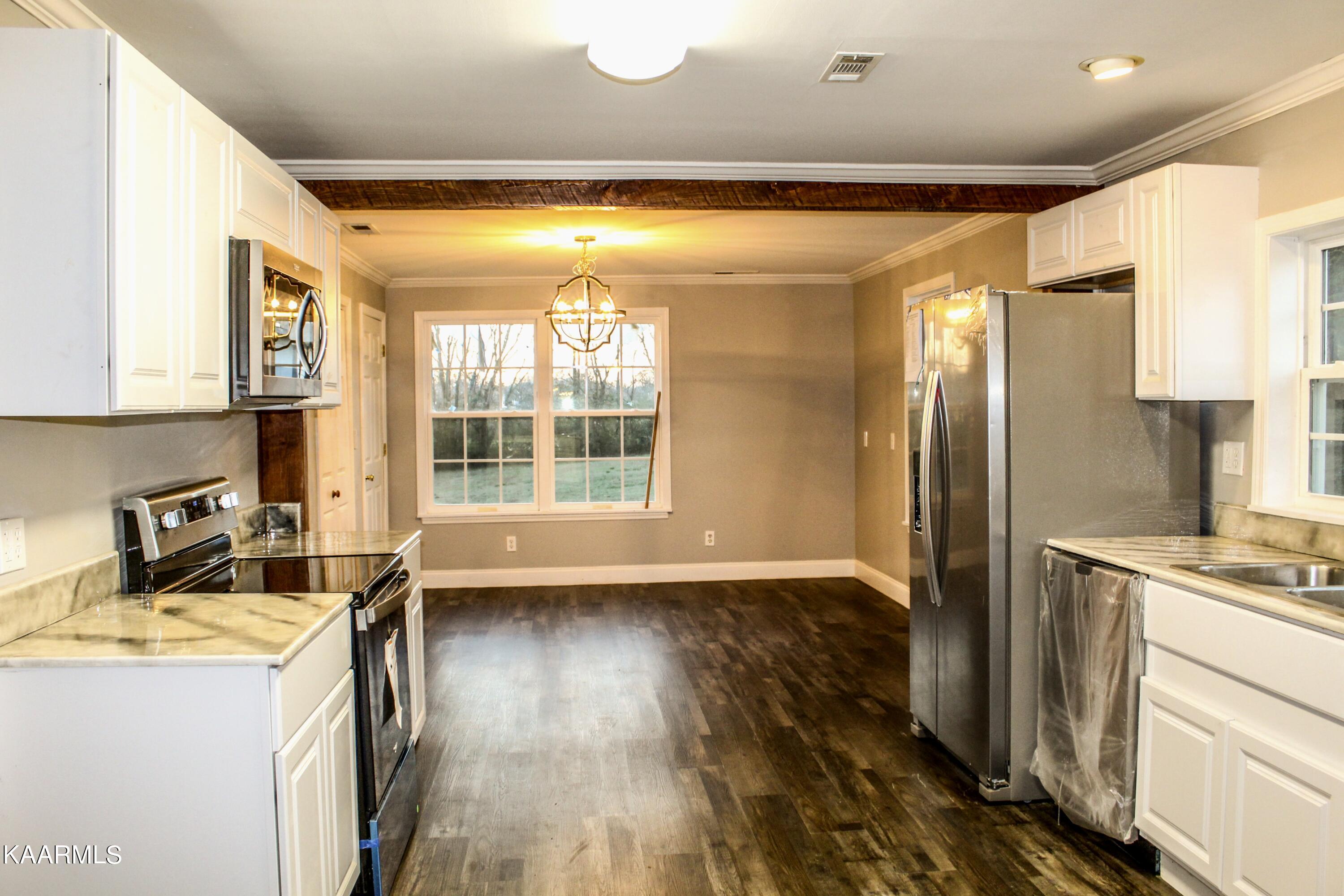 281 Summitt Road Madisonville, TN 37354 - Photo 13 of 38 311C8C6B-1ABB-4438-832D-DD1224C46877