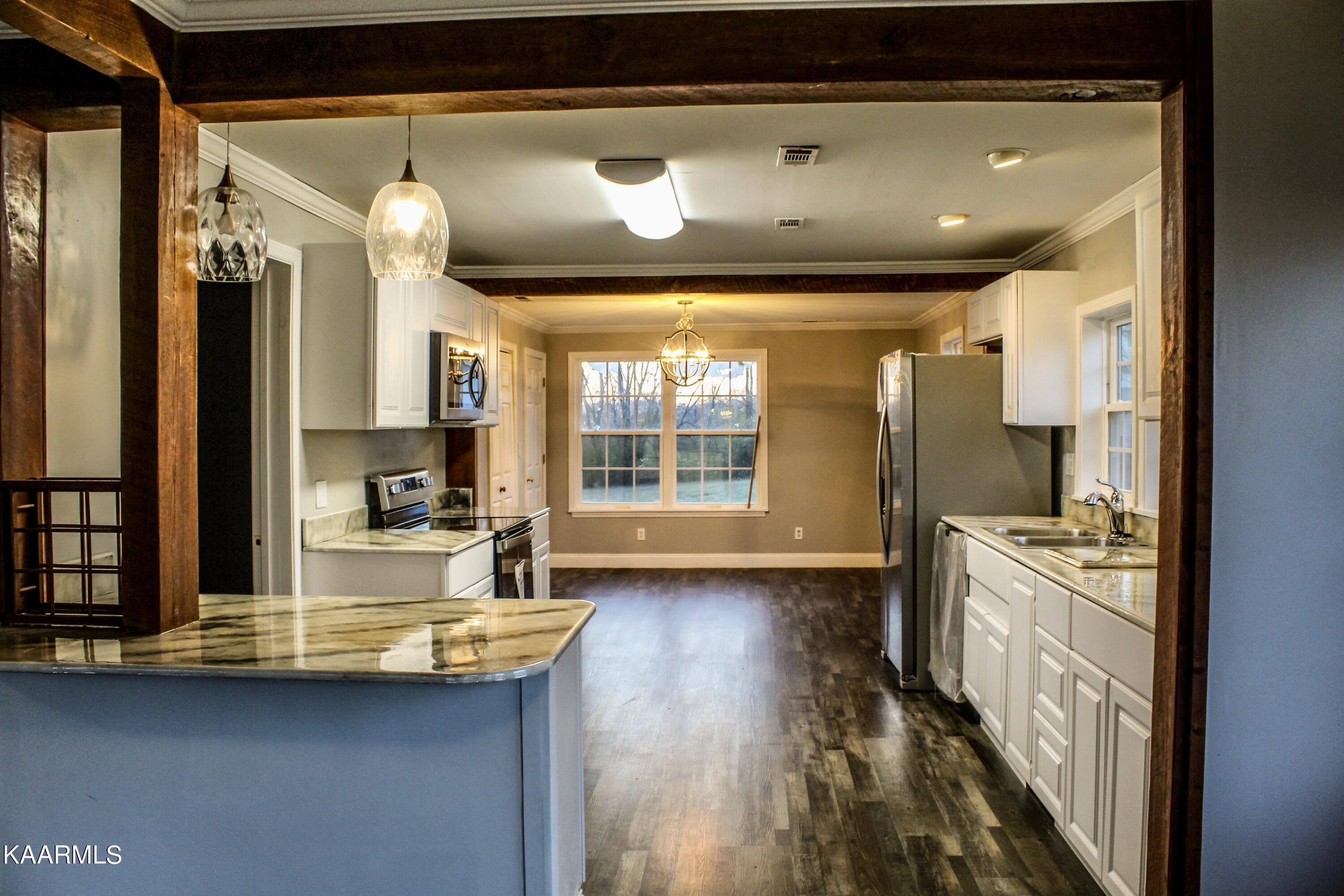 281 Summitt Road Madisonville, TN 37354 - Photo 16 of 38 D47E8BAC-9EC1-4EAA-9551-9E9BA526552D