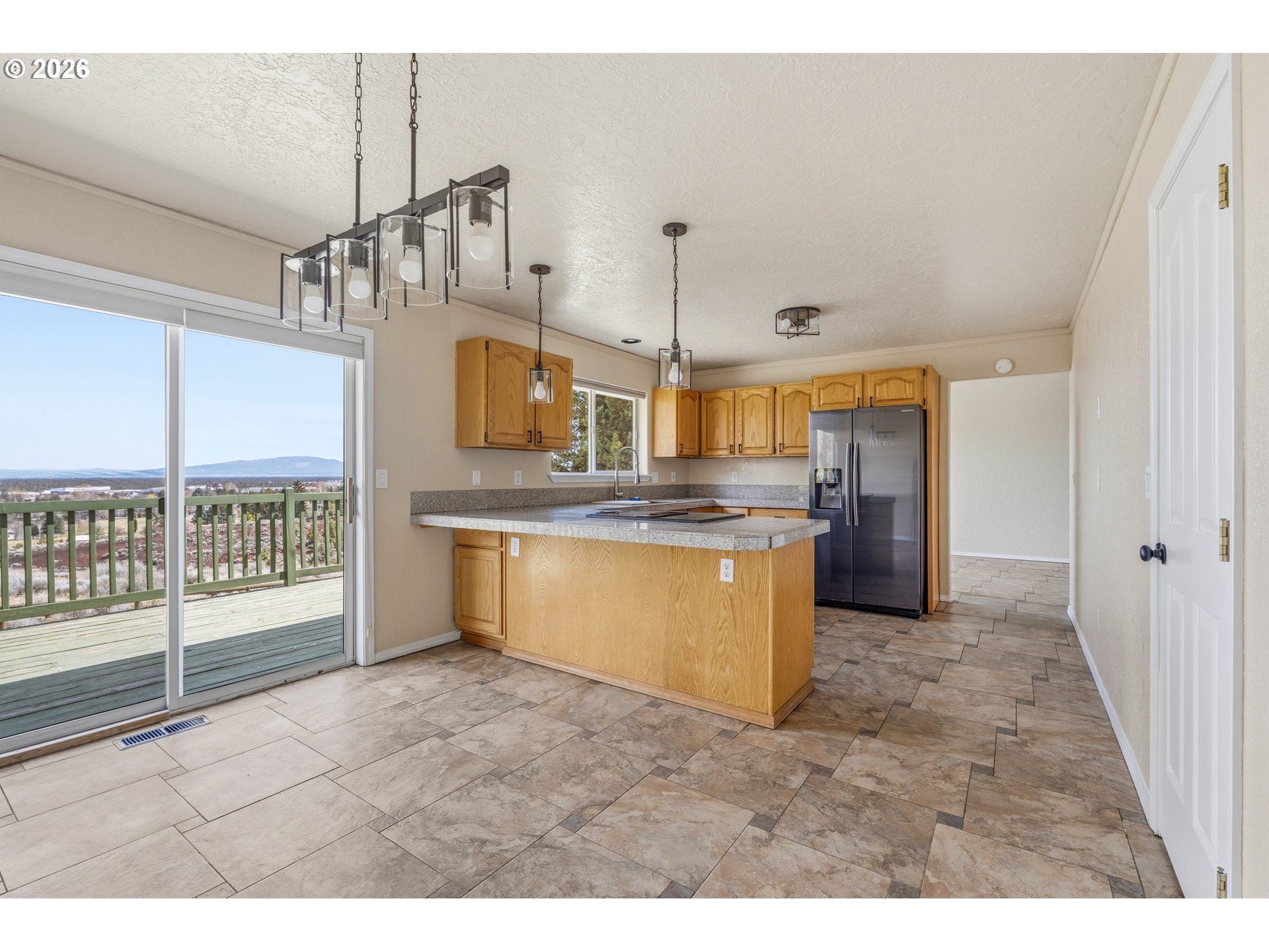 3244 Southwest 34th Street Redmond, OR 97756 - Photo 11 of 42 Kitchen/Dining Room
