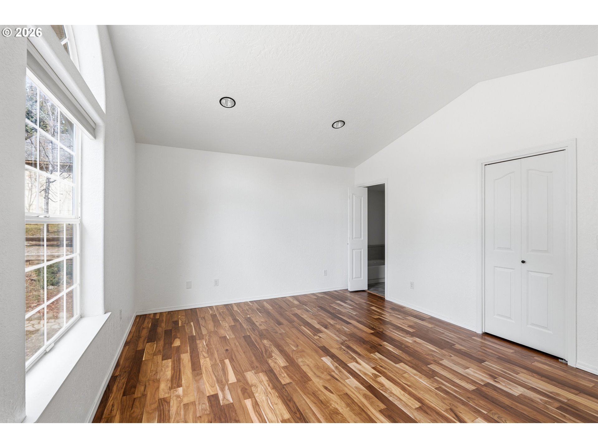 3244 Southwest 34th Street Redmond, OR 97756 - Photo 14 of 42 Primary Bedroom