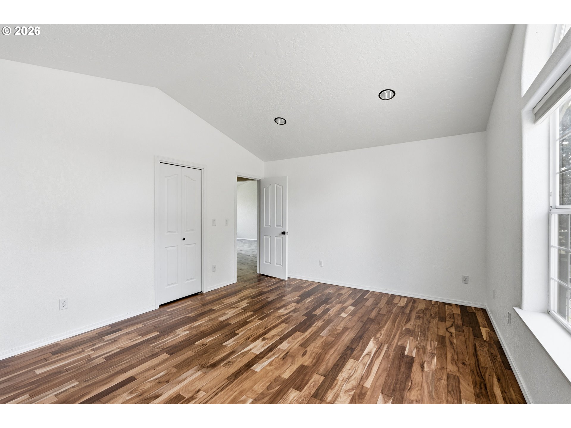 3244 Southwest 34th Street Redmond, OR 97756 - Photo 16 of 42 Primary Bedroom