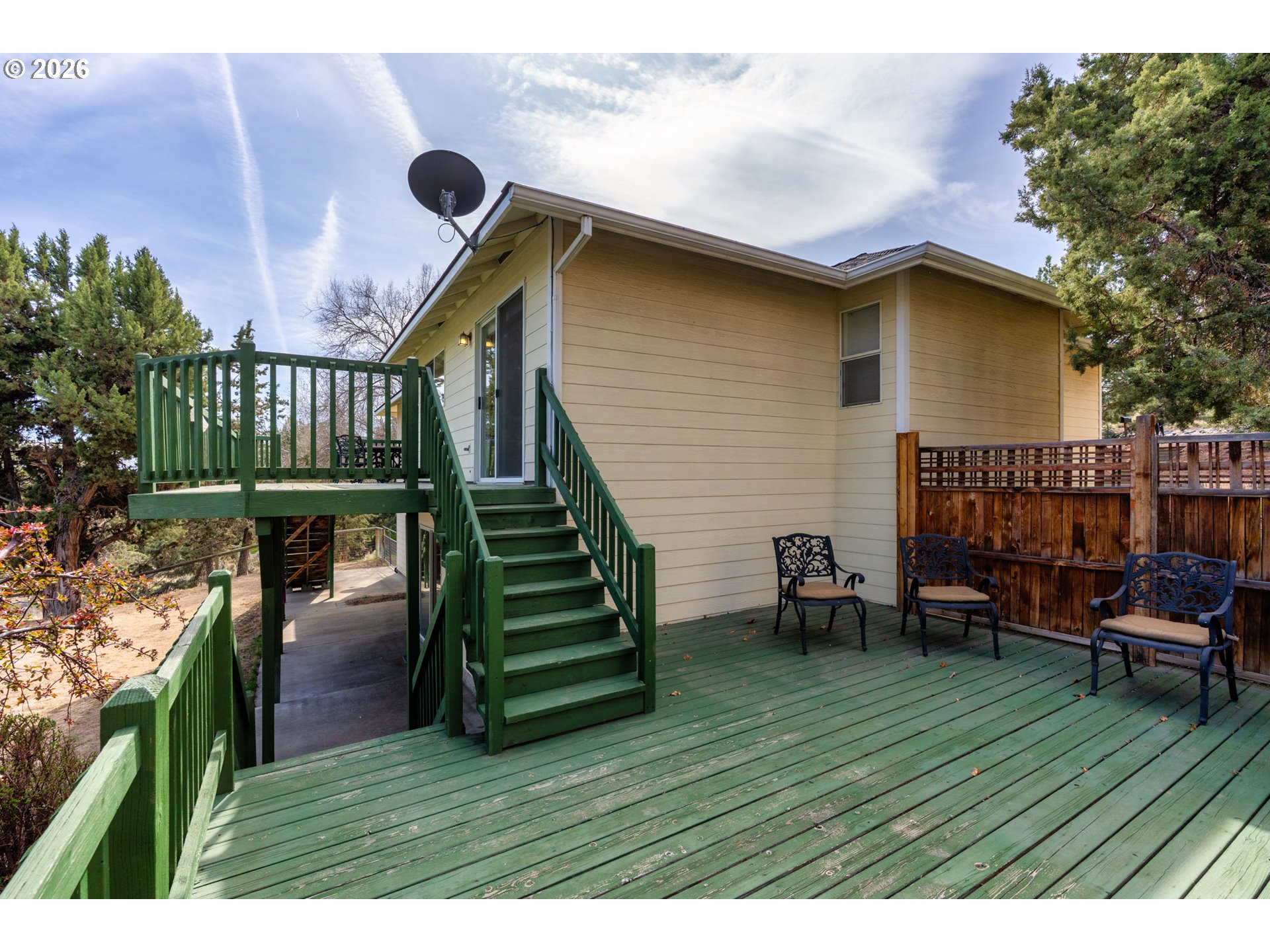 3244 Southwest 34th Street Redmond, OR 97756 - Photo 32 of 42 Deck