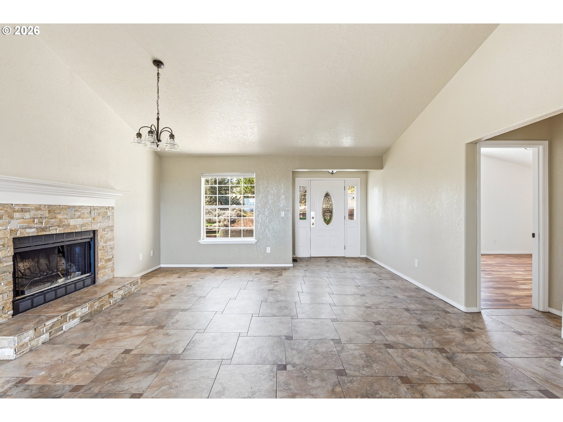 3244 Southwest 34th Street Redmond, OR 97756 - Photo 5 of 42