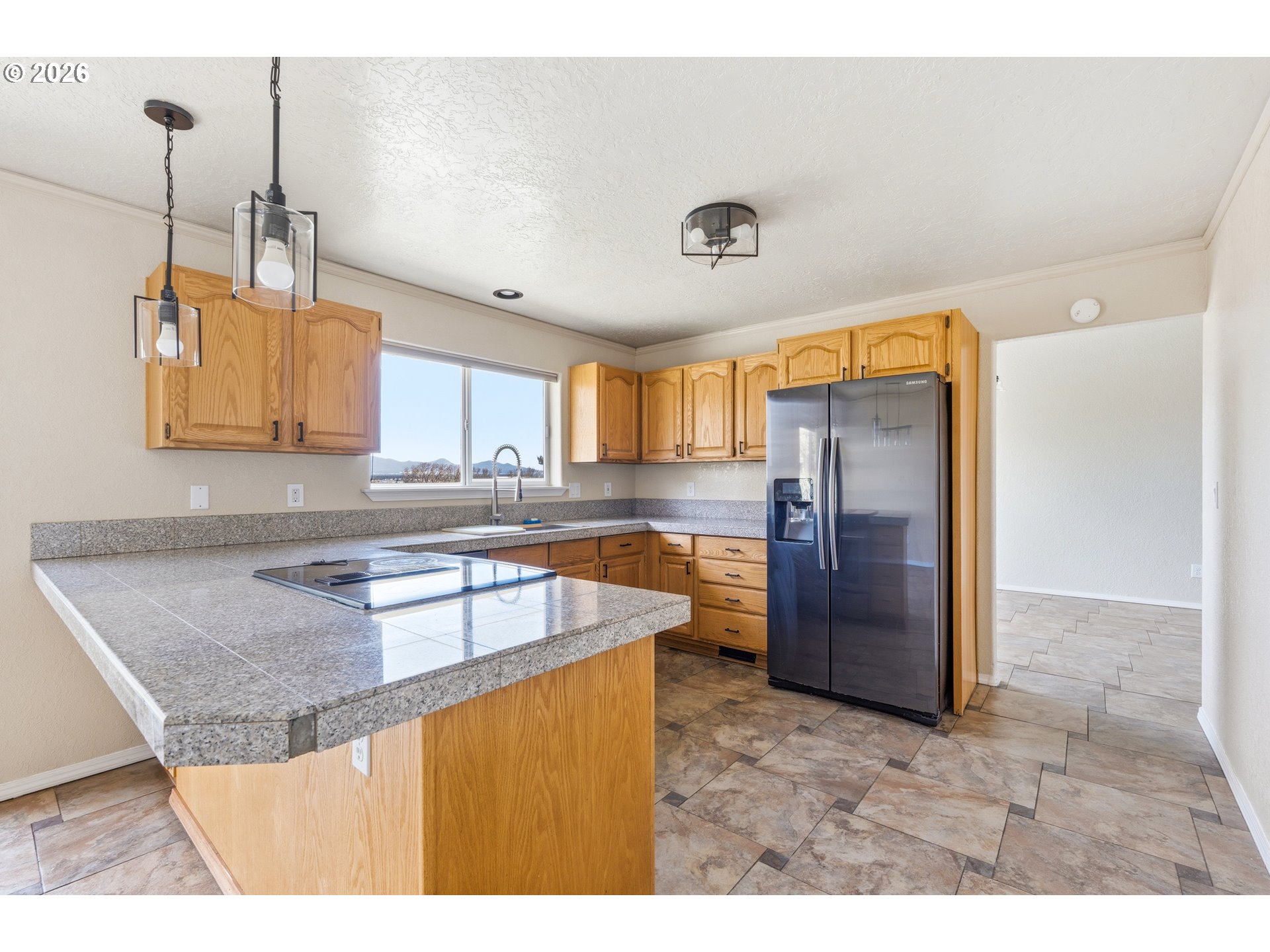 3244 Southwest 34th Street Redmond, OR 97756 - Photo 10 of 42 Kitchen