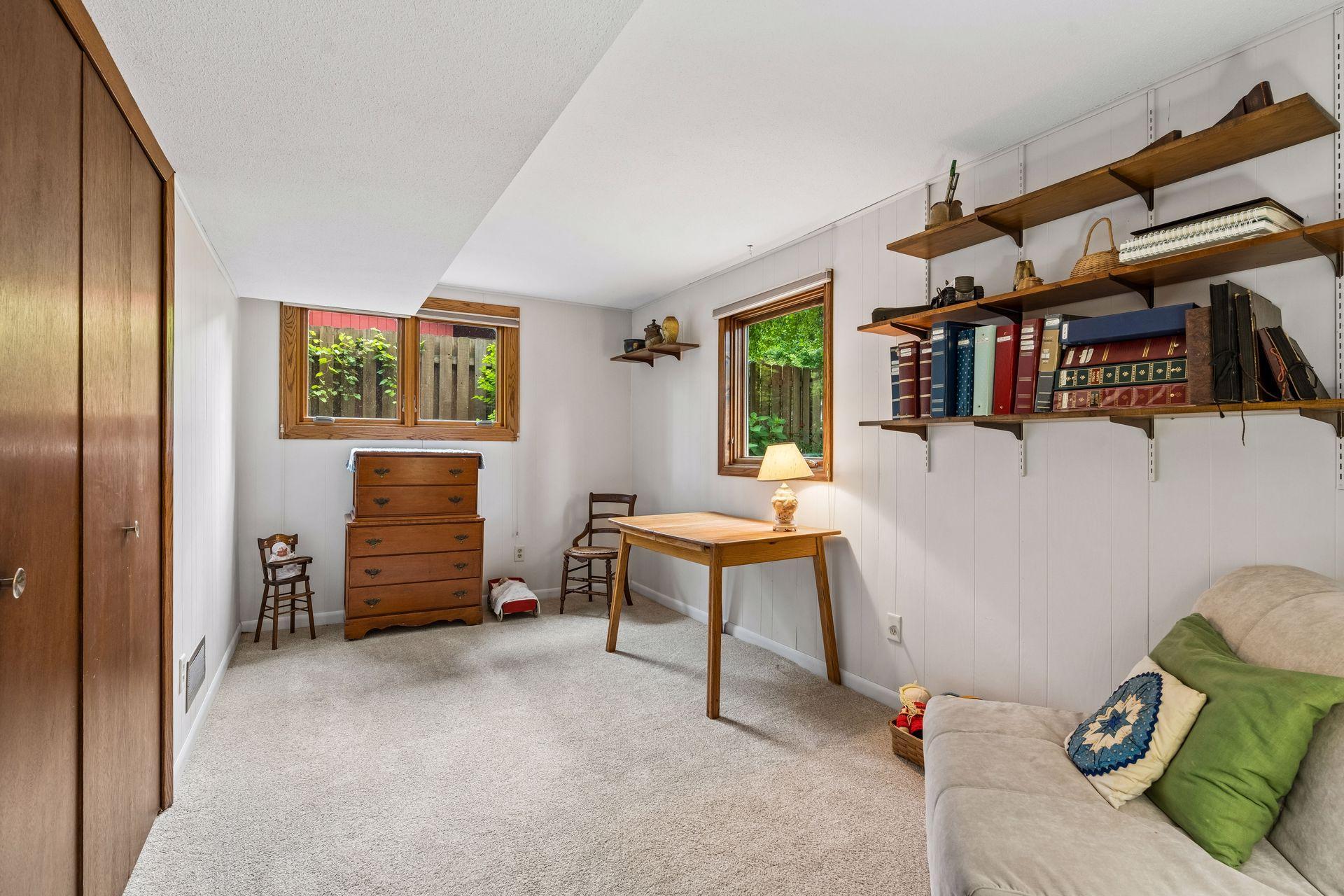 1938 Midland Hills Road Roseville, MN 55113 - Photo 22 of 32 Gallery Image 22