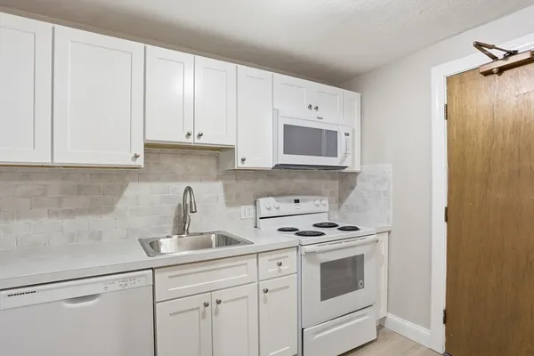 $295,000 | 11 Davis Road, Unit B8, Acton, MA 01720