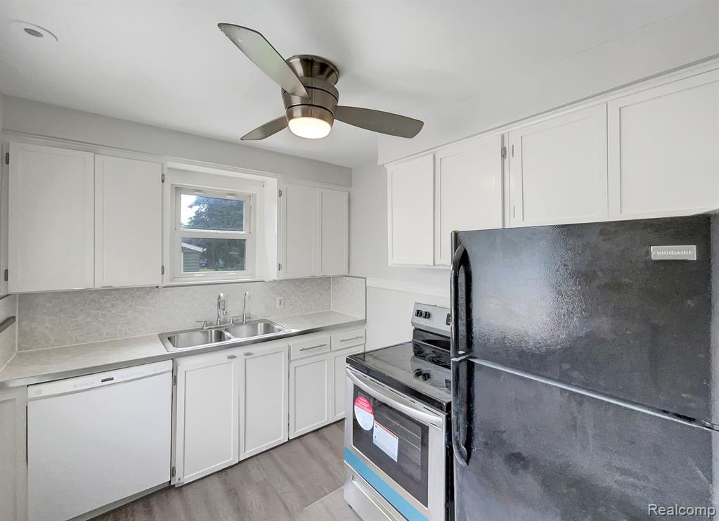 1277 Harvard Road Berkley, MI 48072 - Photo 4 of 15