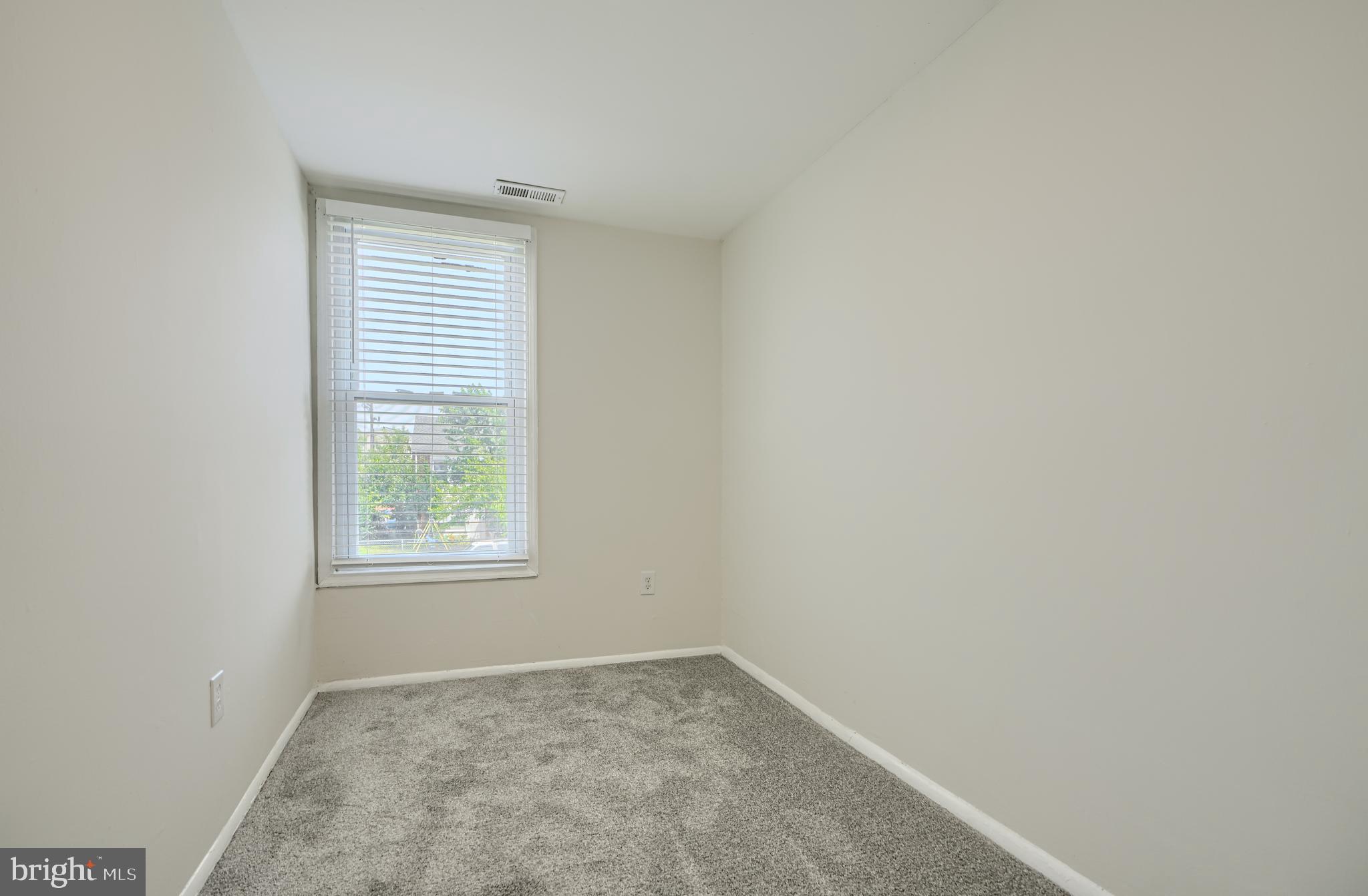 2058 Larkhall Road Dundalk, MD 21222 - Photo 23 of 29 Bedroom 3