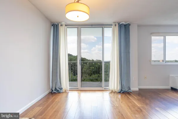 $1,850 | 2059 Huntington Avenue, Unit 1204, Alexandria, VA 22303