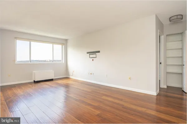 $1,850 | 2059 Huntington Avenue, Unit 1204, Alexandria, VA 22303