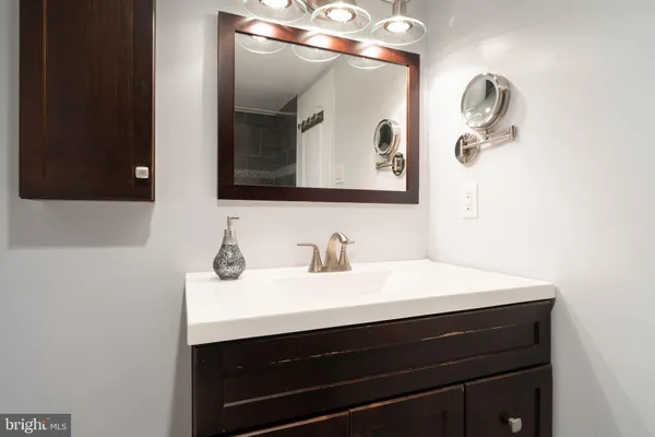 $1,850 | 2059 Huntington Avenue, Unit 1204, Alexandria, VA 22303