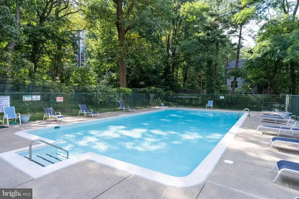 $1,850 | 2059 Huntington Avenue, Unit 1204, Alexandria, VA 22303