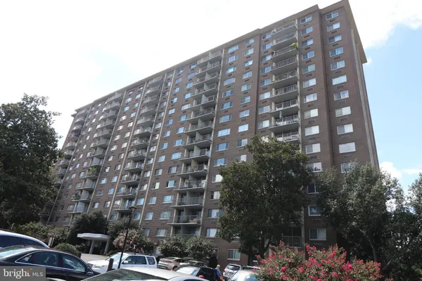 $1,850 | 2059 Huntington Avenue, Unit 1204, Alexandria, VA 22303