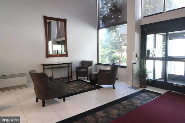 $1,850 | 2059 Huntington Avenue, Unit 1204, Alexandria, VA 22303