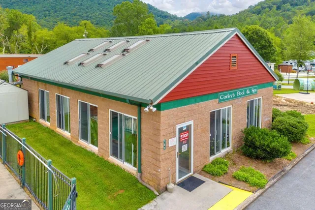 $315,000 | 112 River Vista Drive, Unit 112 & 106, Dillard, GA 30537