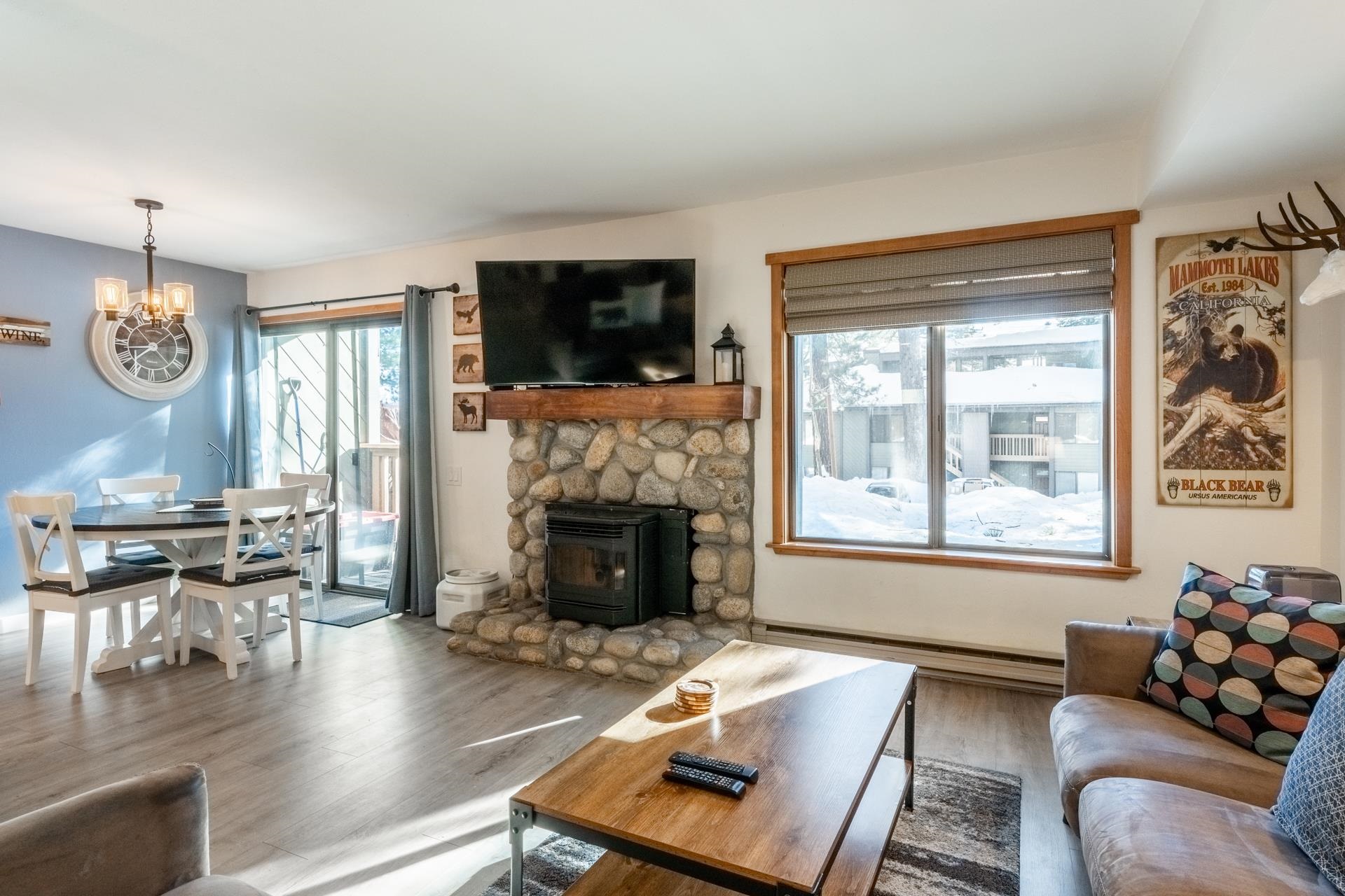 152 Viewpoint Road, Unit 125 Mammoth Lakes, CA 93546 - Photo 17 of 60