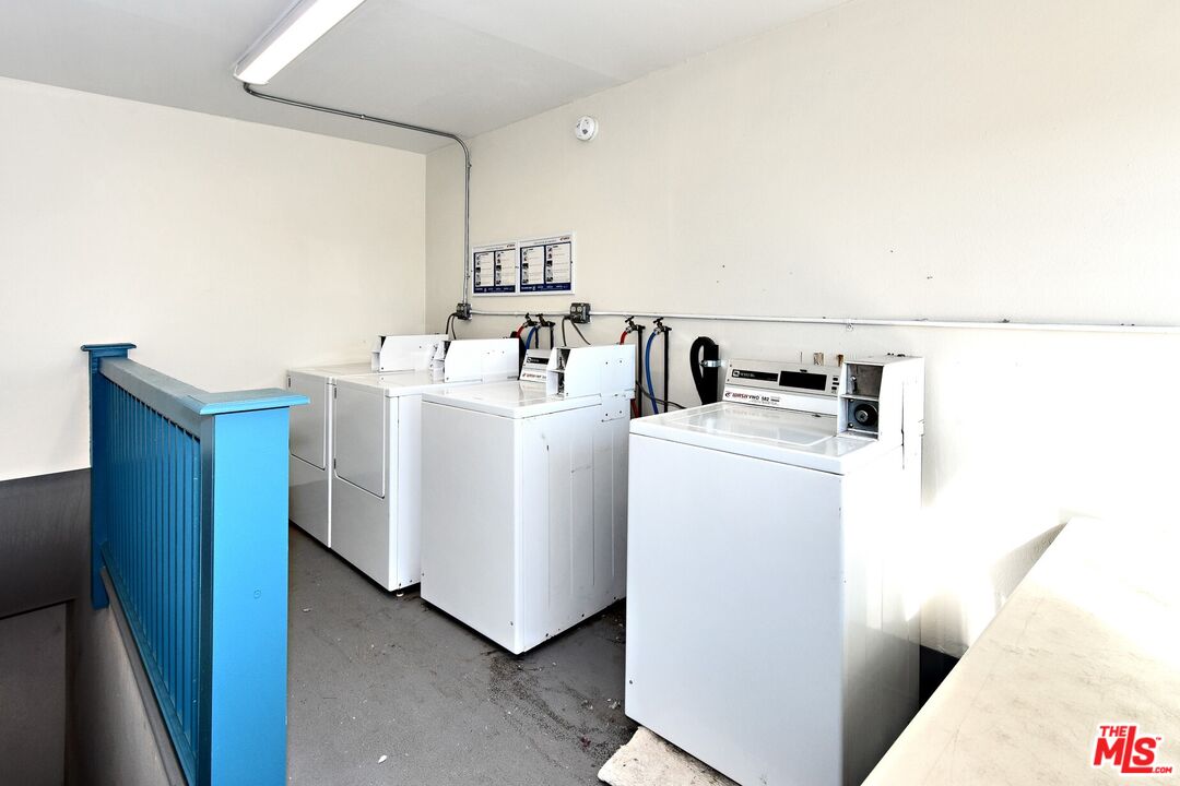 26 Breeze Avenue, Unit 7 Venice, CA 90291 - Photo 14 of 18