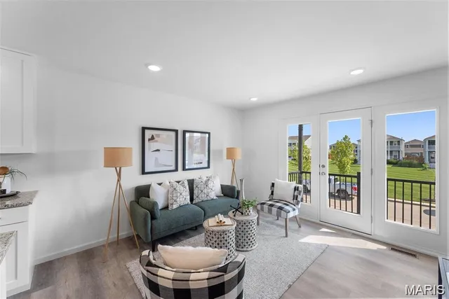 $249,900 | 108 Canal Cottage Alley, St. Charles, MO 63301