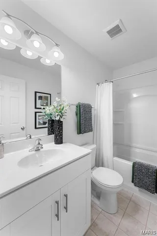 $249,900 | 108 Canal Cottage Alley, St. Charles, MO 63301