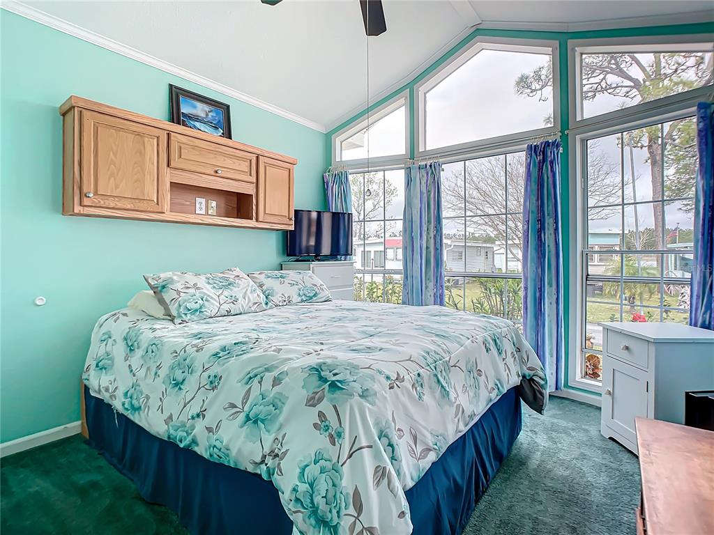 92 Eagle Point South Osteen, FL 32764 - Photo 10 of 22