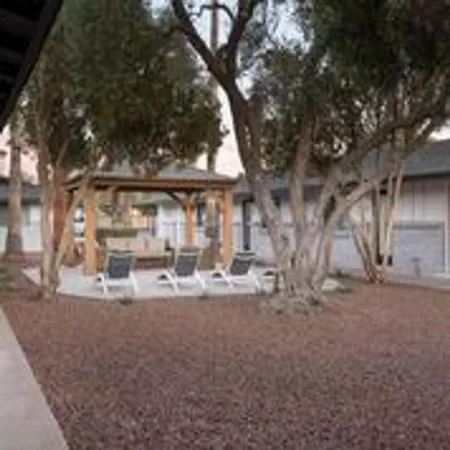 $1,222 | 3011 North 38th Street, Unit 7, Phoenix, AZ 85018