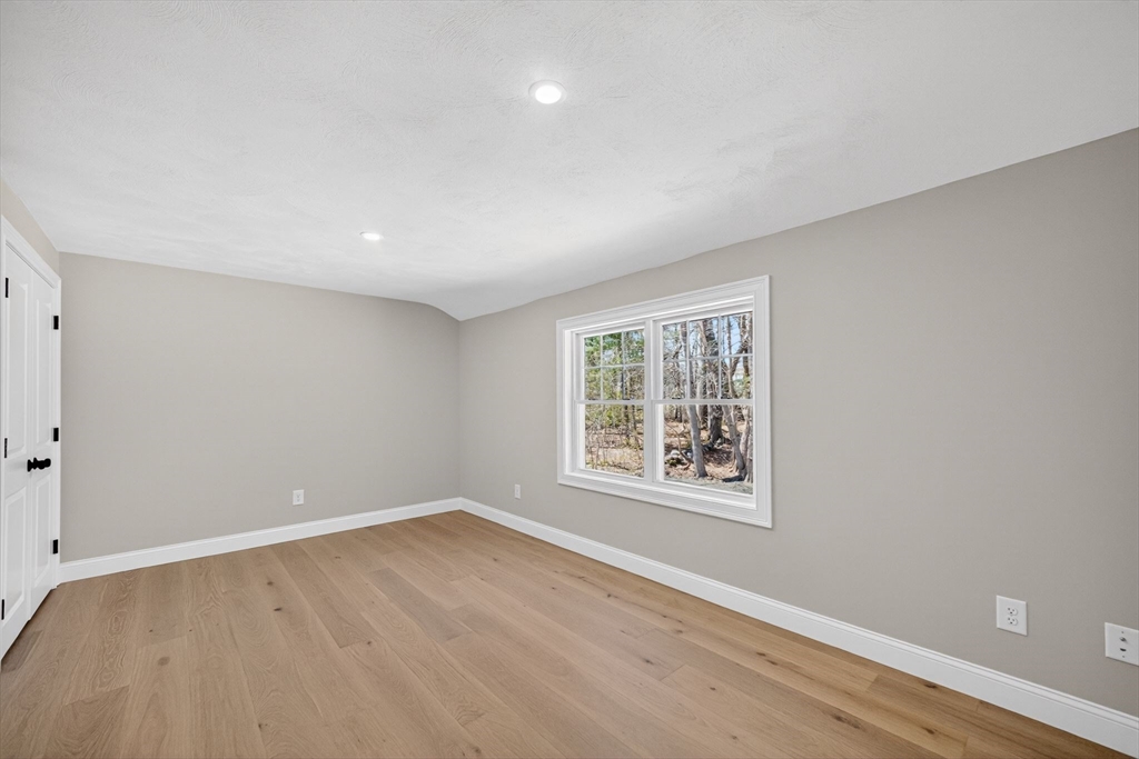 13 Radcliffe Road, Unit B Billerica, MA 01821 - Photo 14 of 19