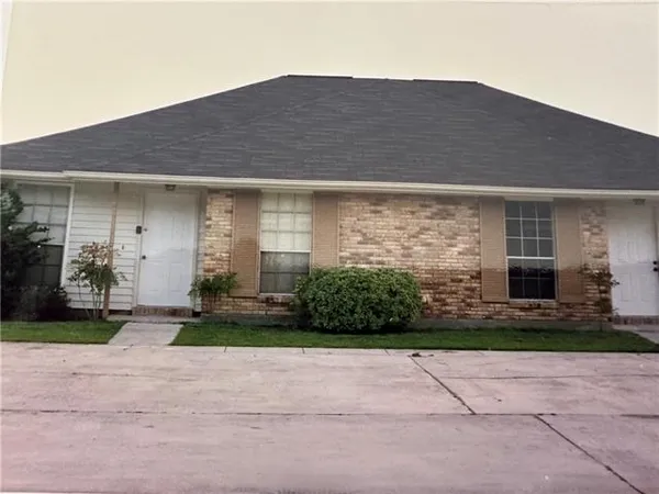 $235,000 | 148-150 Pkwy N Drive, Slidell, LA 70458