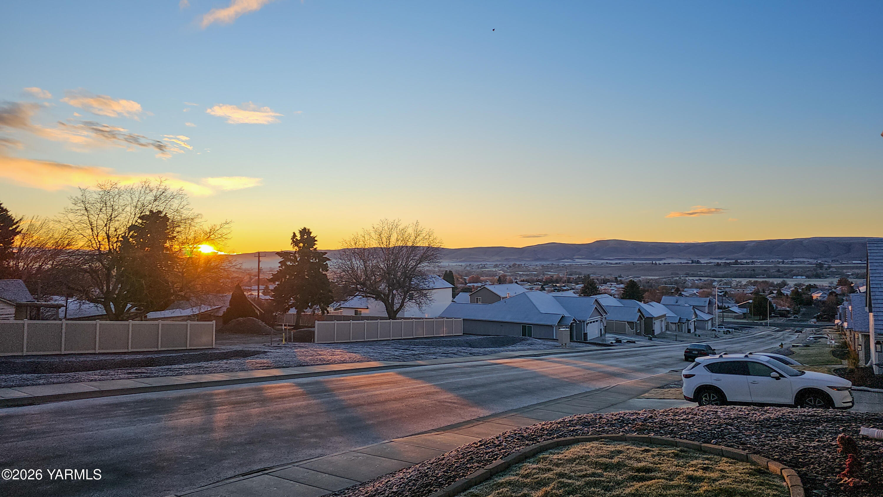 304 Rainier Street Yakima, WA 98908 - Photo 4 of 39 20241208_074254