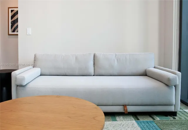 $4,500 | 11 Northeast 6th Street, Unit 1109, Miami, FL 33132