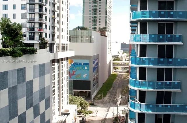 $4,500 | 11 Northeast 6th Street, Unit 1109, Miami, FL 33132